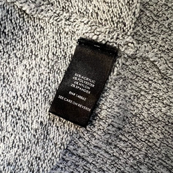 Gray Sweater - Picture 4 of 4